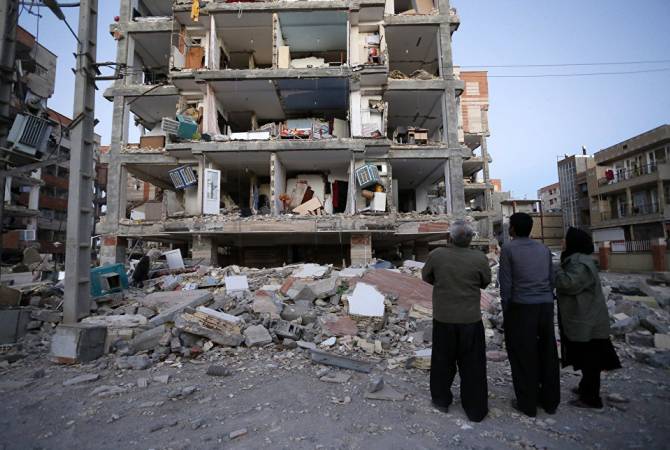 СМИ уточнили число пострадавших от землетрясения в Иране