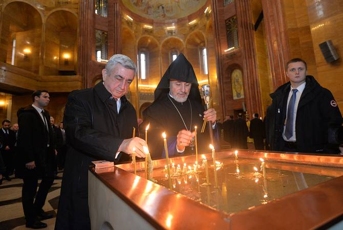 President Sargsyan visits Holy Transfiguration Cathedral in Moscow