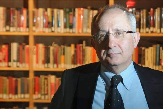 Turkish historian Taner Akcam’s Armenian Genocide book to be available January 2018