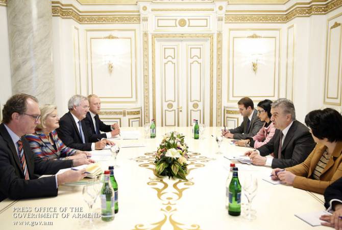 Премьер-министр Армении и спикер Сената Нидерландов обсудили перспективы 
активизации экономических отношений

