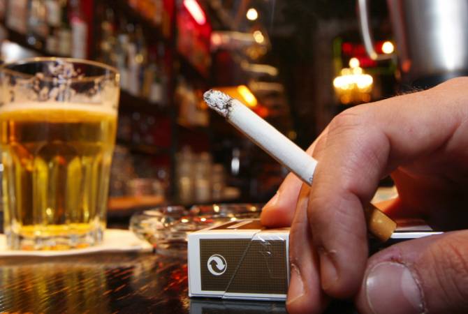 Ծխելը եւ ալկոհոլն արագացնում են մարդու ծերացումը. գիտնականներ
