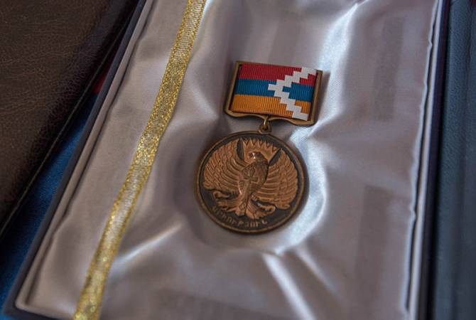 Указом Бако Саакяна трое погибших военнослужащих посмертно награждены медалью 
«За боевые заслуги»