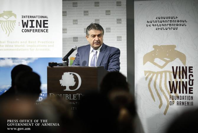 «Наша окончательная цель – сделать армянское вино всемирно узнаваемым брендом»: 
Премьер-министр Армении принял участие в международной конференции виноделов