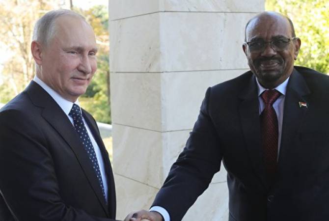 Президент Судана обсудил с Путиным и Шойгу создание военной базы