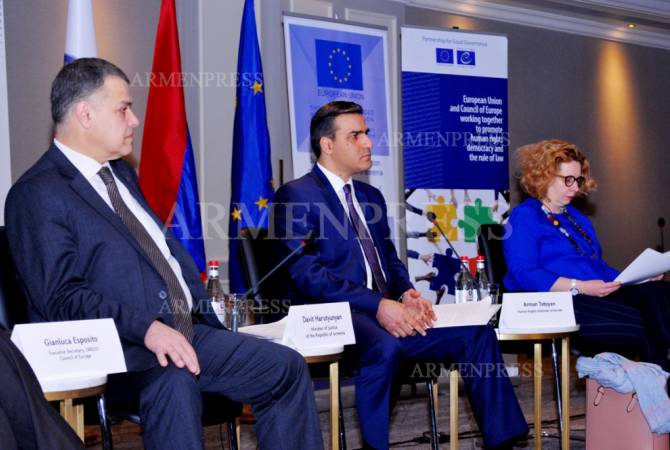 Armenian Ombudsman expresses his readiness in fight against corruption