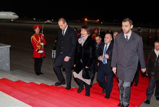 Президент Швейцарии прилетела в Тбилиси