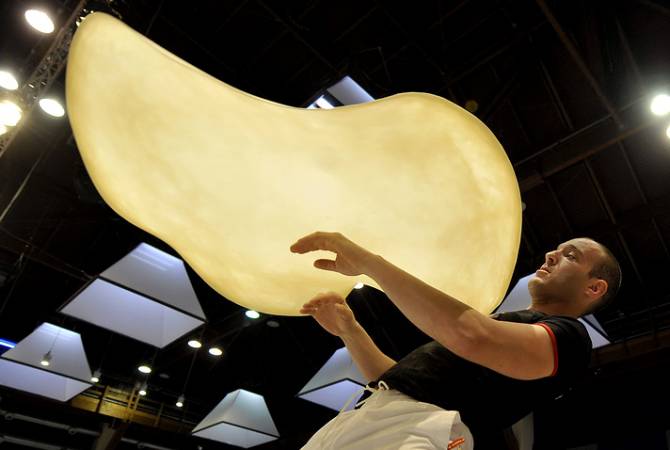 Искусство приготовления неаполитанской пиццы внесли в список культурного наследия 
ЮНЕСКО