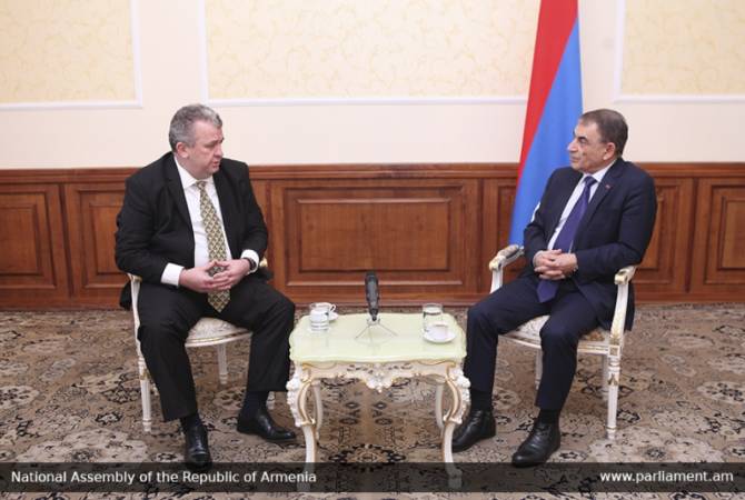 Armenian Parliament Speaker receives Ambassador of Romania