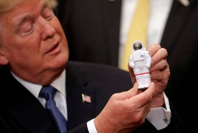 Трамп подписал указ о возобновлении лунной программы