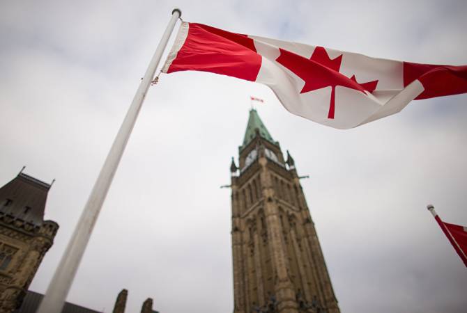 Канада одобрила поставки оружия Украине
 