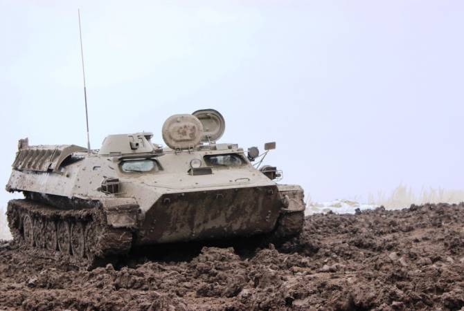 В Армении стартовала подготовка военнослужащих ЮВО по вождению в  
«экстремальных» условиях
