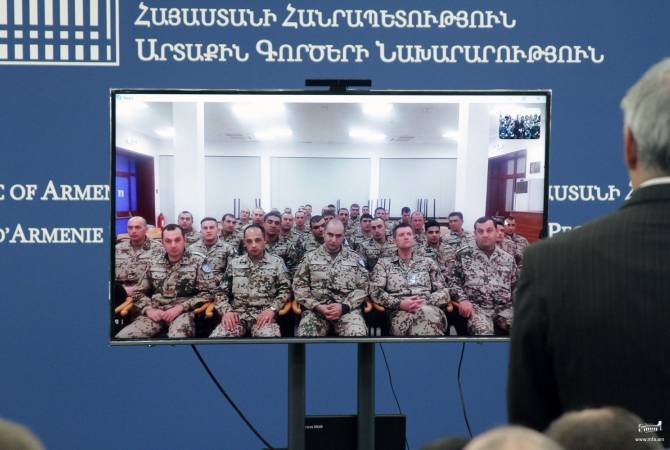 МИД Армении провел телемост для армянских миротворцев, участвующих в миротворческих операциях в Афганистане, и членов их семей