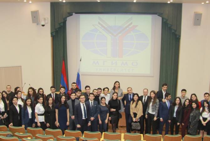 ՌԴ-ում Հայաստանի դեսպանը հանդիպել է ՄԳԻՄՕ-ի հայ ուսանողների հետ