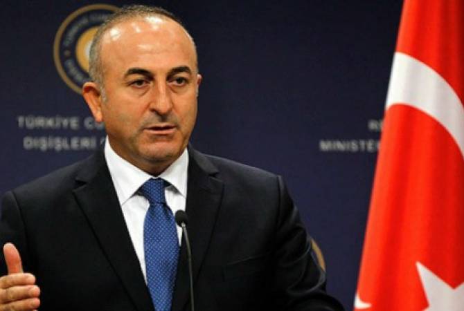 Министр ИД Турции находится в Баку