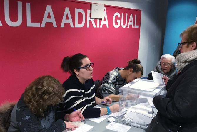  Явка на выборах в Каталонии к 13.00 составила почти 35% 
