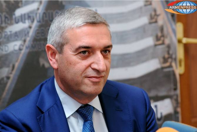  Министр транспорта, связи и информационных технологий Армении готов принять 
членов инициативы «Правосторонний руль»
 