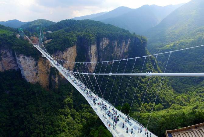 Չինաստանում կբացվի աշխարհում ամենաերկար ապակե կամուրջը  