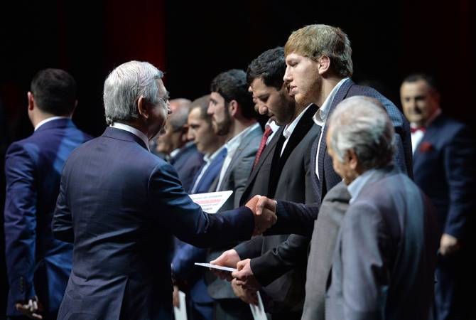 President Sargsyan participates in solemn ceremony of awarding and honoring the 10 best 
athletes of the year in Armenia