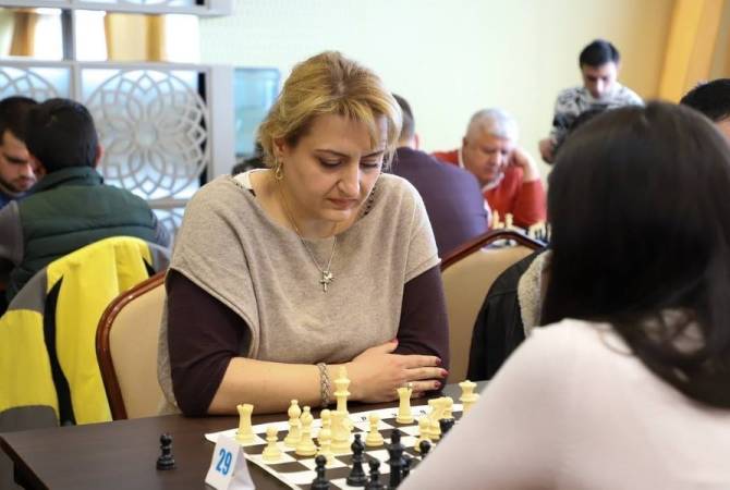 Элина Даниэлян – среди лидеров на чемпионате мира по быстрым шахматам 