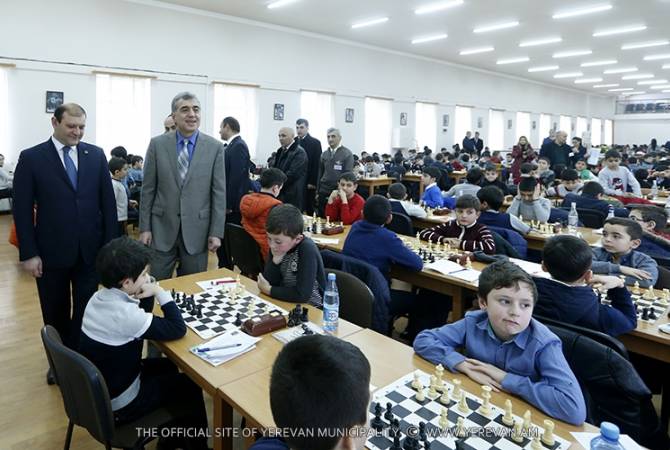 В 8-м мемориальном шахматном турнире, посвящённом Андранику Маргаряну, участвует около 750 шахматистов