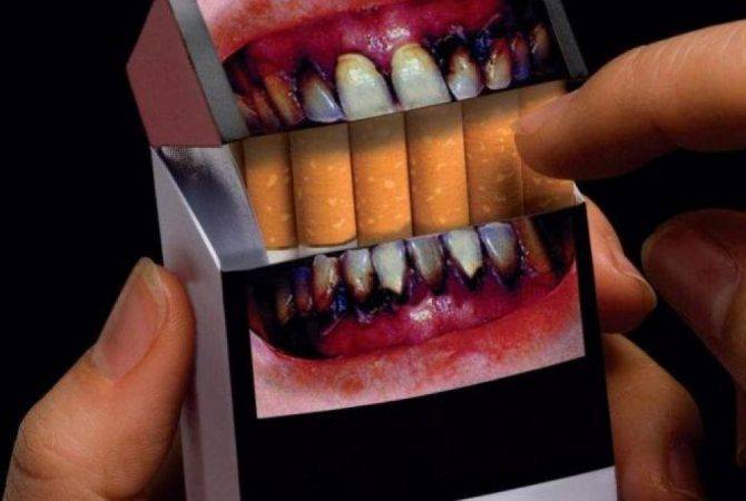 Сигареты, не снабженные устрашающими надписями, останутся на рынке до окончания 
срока их годности