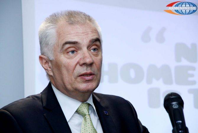 Петр Свитальский отказался комментировать выдвижение кандидатуры Армена Саргсяна 
на пост президента Армении 