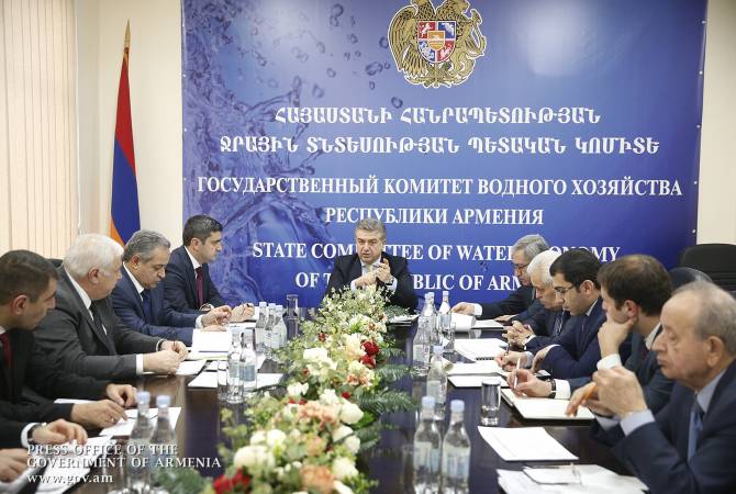 Премьер-министр Армении посетил Государственный комитет водного хозяйства
