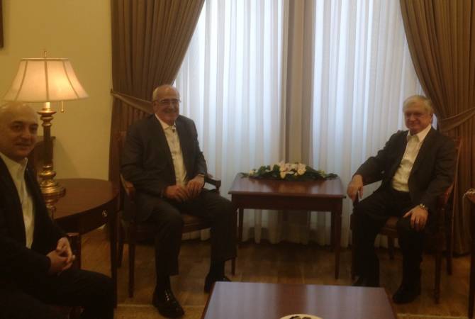 FM Nalbandian holds meeting with AGBU President