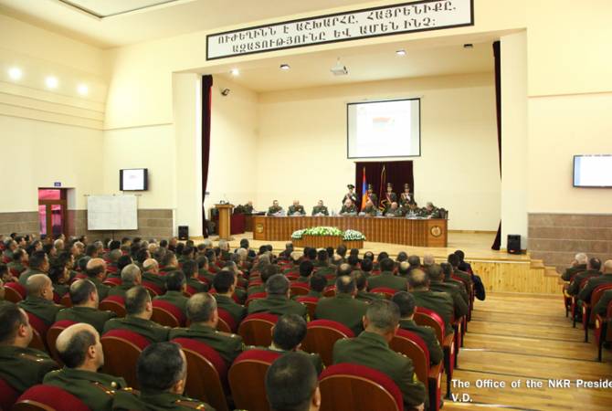 Бако Саакян принял участие в заседании военного совета Армии обороны
