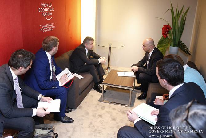 Премьер-министр Армении в Давосе встретился с президентом Швейцарской 
Конфедерации

