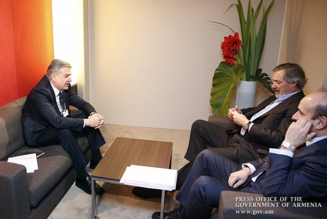 Премьер-министр Армении обсудил вопросы углубления сотрудничества с 
представителями испанской компании «Акциона»
