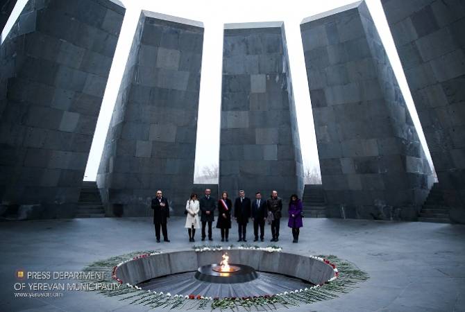 Заместитель мэра Парижа воздала дань уважения памяти жертв Геноцида армян
