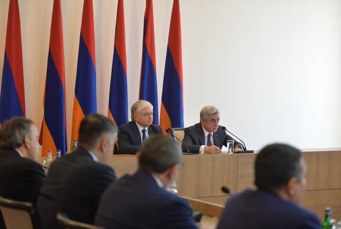 التسوية السلمية لمسألة ناغورنو كاراباغ أولوية السياسة الخارجية لأرمينيا وتعززت موقفنا بالعمل 
المستمر خلال السنوات العشر الماضية -الرئيس سركيسيان في لقاء مع كادر الوزارة الخارجية الأرمينية- 