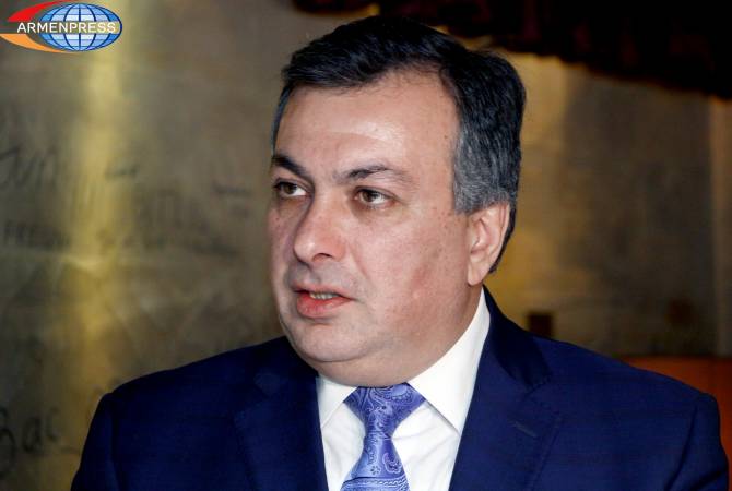 Министр культуры Армении Армен Амирян едет в Арцах
