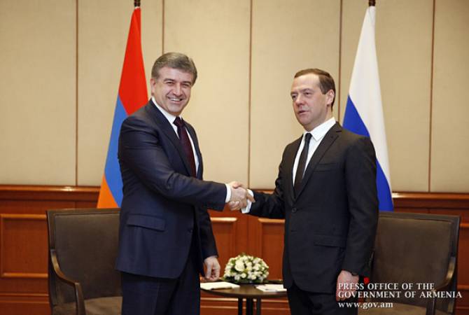 Премьер-министр Армении в Алматы провел встречу с глазу на глаз с председателем 
правительства РФ

