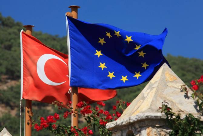 ЕС рассматривает возможность проведения саммита с Турцией