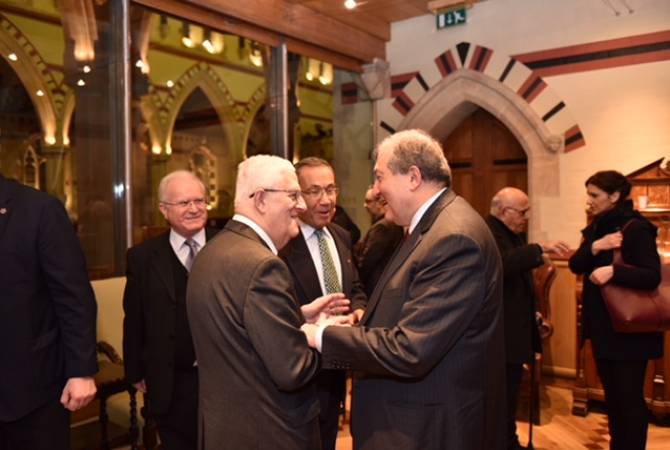 Armen Sarkissian meets with British-Armenian community representatives