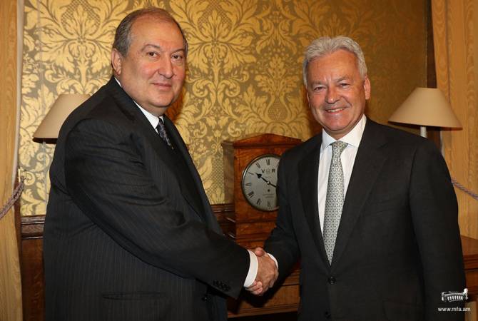 Armen Sarkissian, Alan Duncan discuss NK conflict’s peaceful settlement process