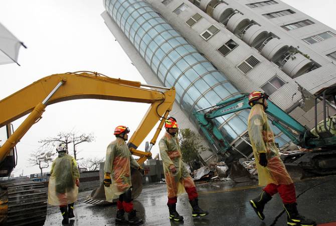 Число жертв землетрясения на Тайване возросло до десяти