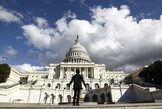 US government shuts down after Congress fails vote 