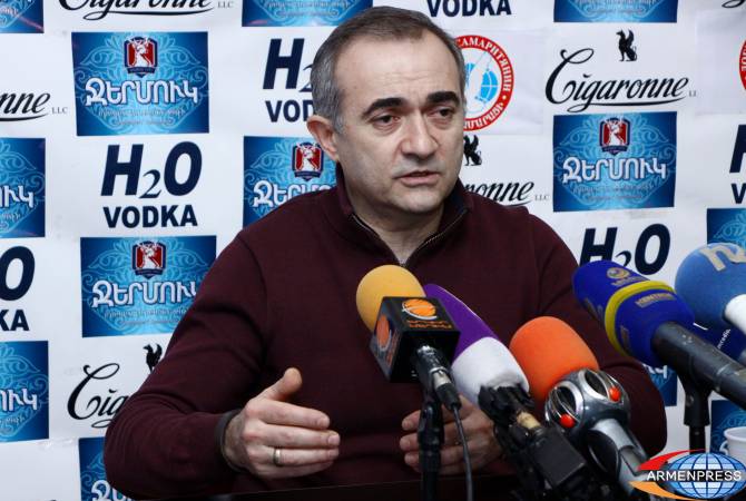 Tevan Poghosyan links Azerbaijan’s snap presidential elections with solving its domestic 
problems