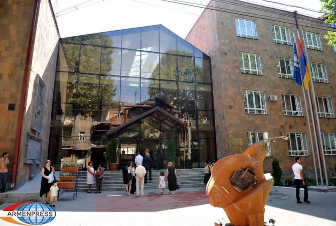 افتتاح المدرسة الموسيقية تشايكوفسكي في يريفان بعد ترميمها بمبادرة من السيدة الأولى ريتا 
سركيسيان