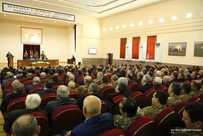 رئيس جمهورية آرتساخ باكو ساهاكيان يشترك في المؤتمر السابع لاتحاد المقاتلين القدامى من أجل 
الحرية