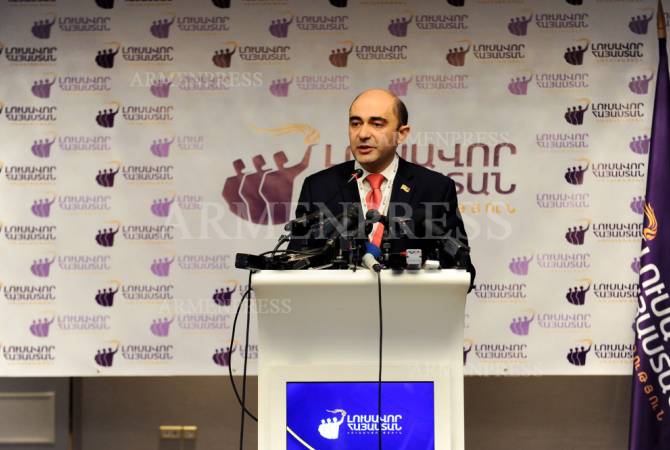 Հաշվետվության ներկայացում, կանոնադրության փոփոխություն, կուսակցության 
նախագահի ընտրություն. կայացավ«Լուսավոր Հայաստան»-ի 2-րդ համագումարը