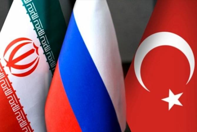 Встреча глав МИД РФ, Ирана и Турции пройдет в Астане через две недели
