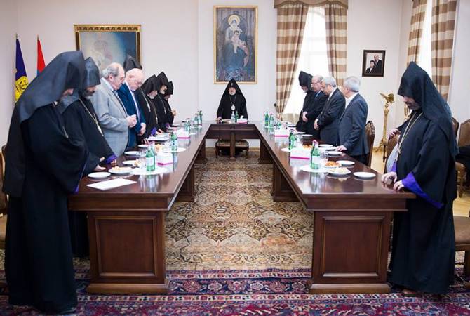 В Св. Эчмиадзине началось заседание Высшего духовного совета: обсуждается вопрос 
Константинопольского патриархата