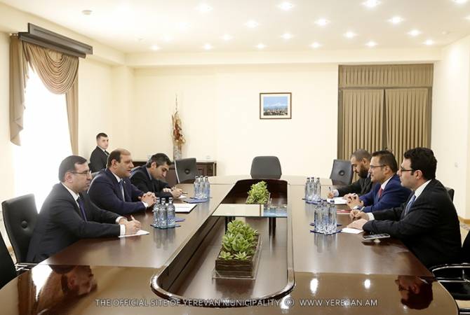 Мэр Еревана Тарон Маргарян встретился с послом Кувейта в Армении