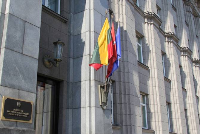 Литва присоединяется к призыву предпринять меры по снижению напряжения в зоне карабахского конфликта: МИД Литвы