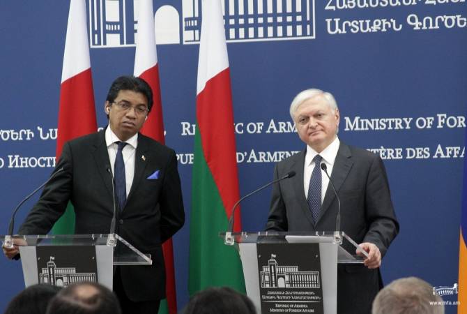FMs of Armenia and Madagascar discuss ways to deepen relations