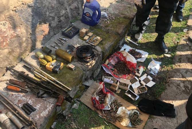 Armenian Police discovers large amount of weapons and ammunitions